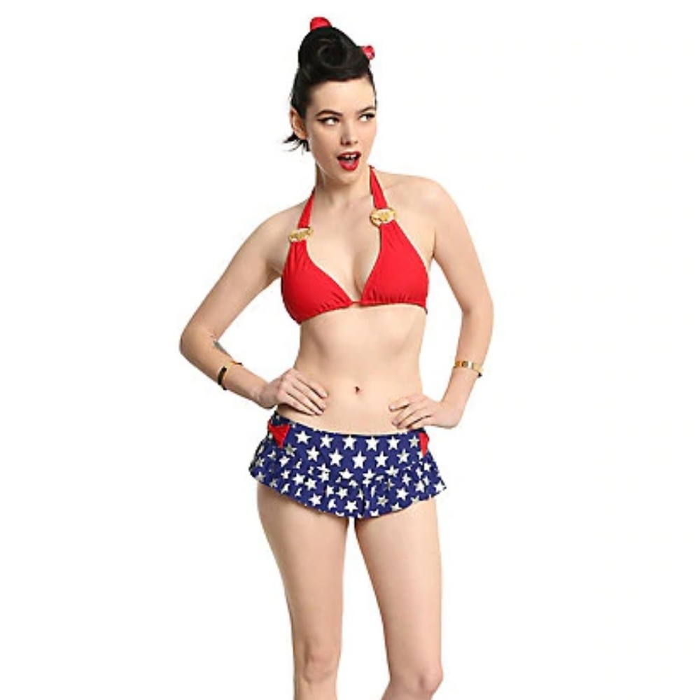 Wonder Woman ruffle bottom bikini L/XL FULL SET